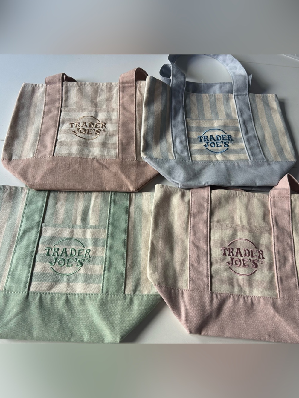 NEW Set of 4 new striped
TRADER JOES MINI TOTE
BAGS